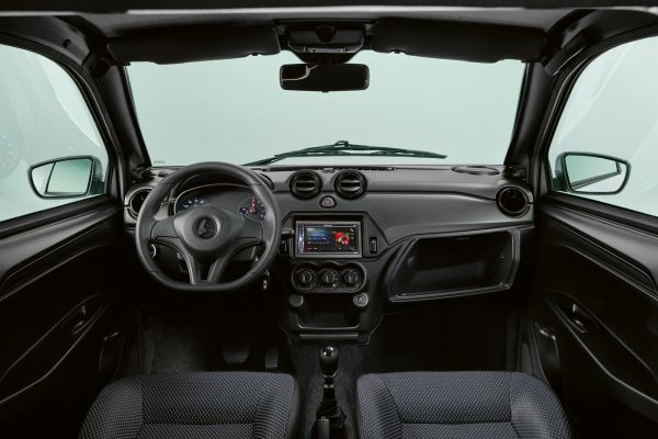 Minauto access interior